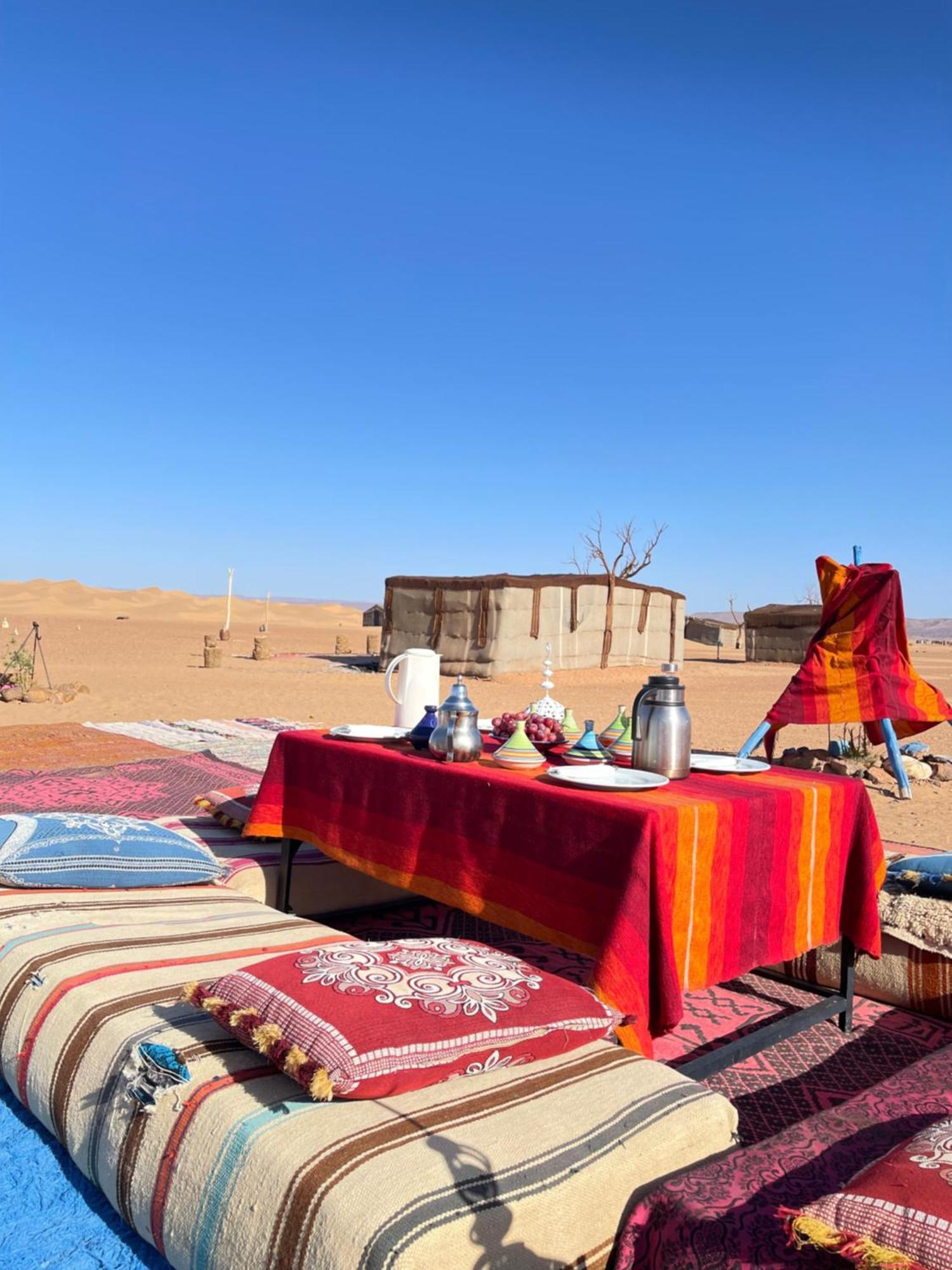 Mhamid Sahara Camp Activities - Le Chant Du Sable M'Hamid Exterior foto