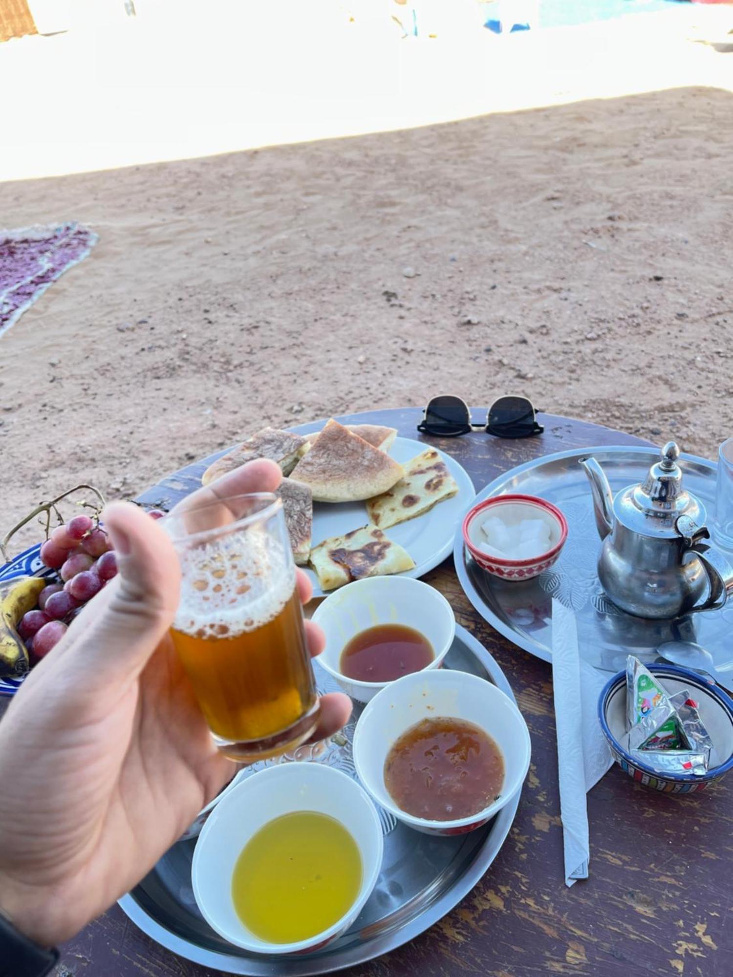 Mhamid Sahara Camp Activities - Le Chant Du Sable M'Hamid Exterior foto