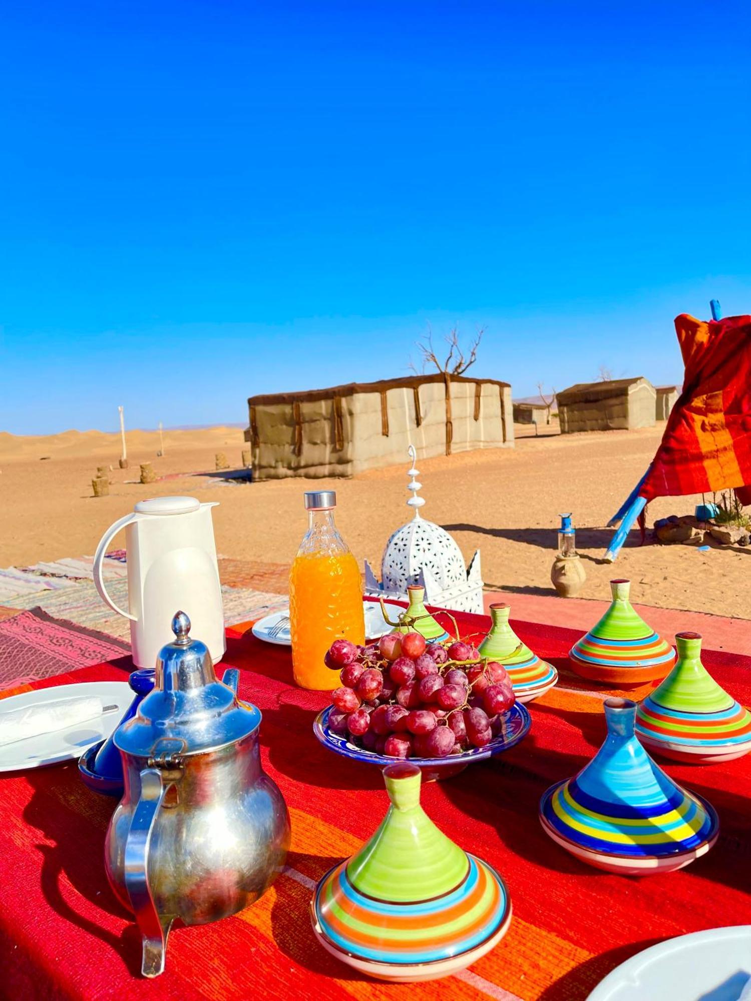 Mhamid Sahara Camp Activities - Le Chant Du Sable M'Hamid Exterior foto